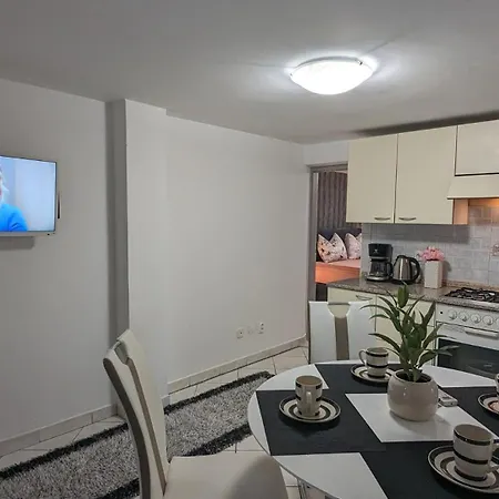 Holiday home Kartal In The Center Of Near The Beach