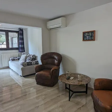 Kartal In The Center Of Near The Beach