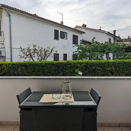 Kartal In The Center Of Near The Beach * Porec