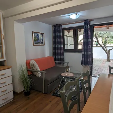 Kartal In The Center Of Near The Beach Holiday home *