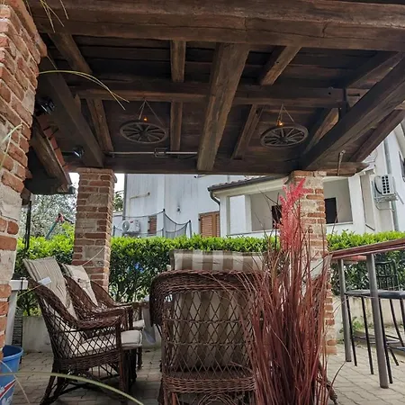 Kartal In The Center Of Near The Beach *