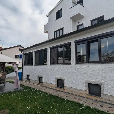 Kartal In The Center Of Near The Beach Holiday home *